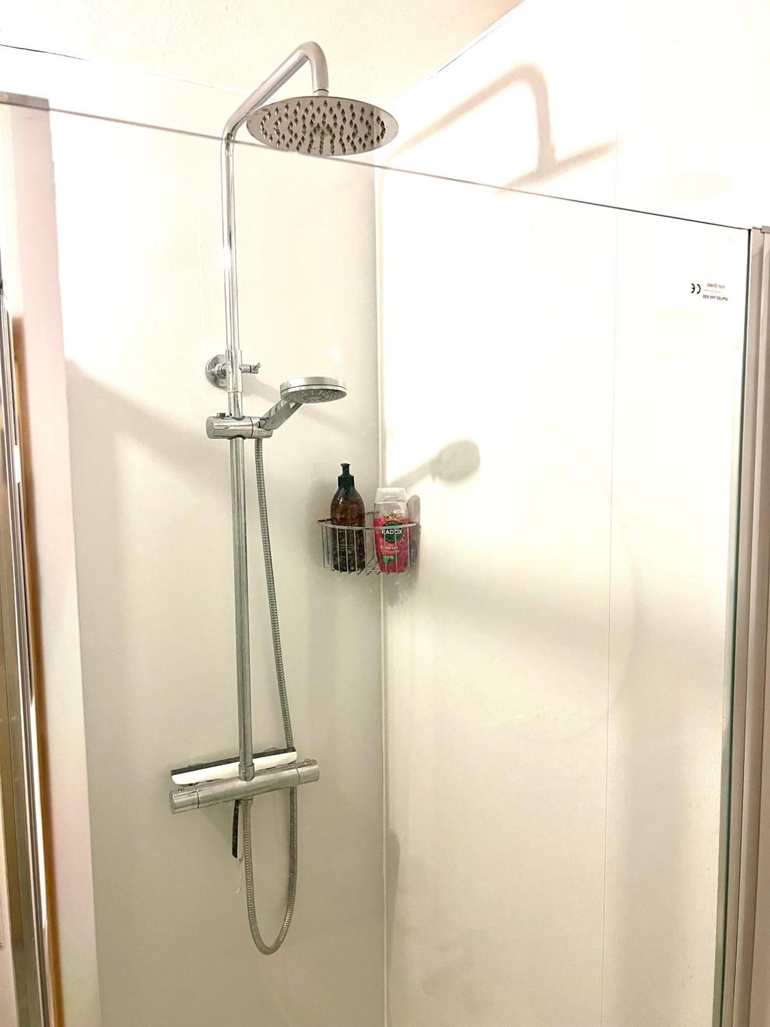 Central London Waterloo - Private Rooms In Shared Apartment Exterior foto